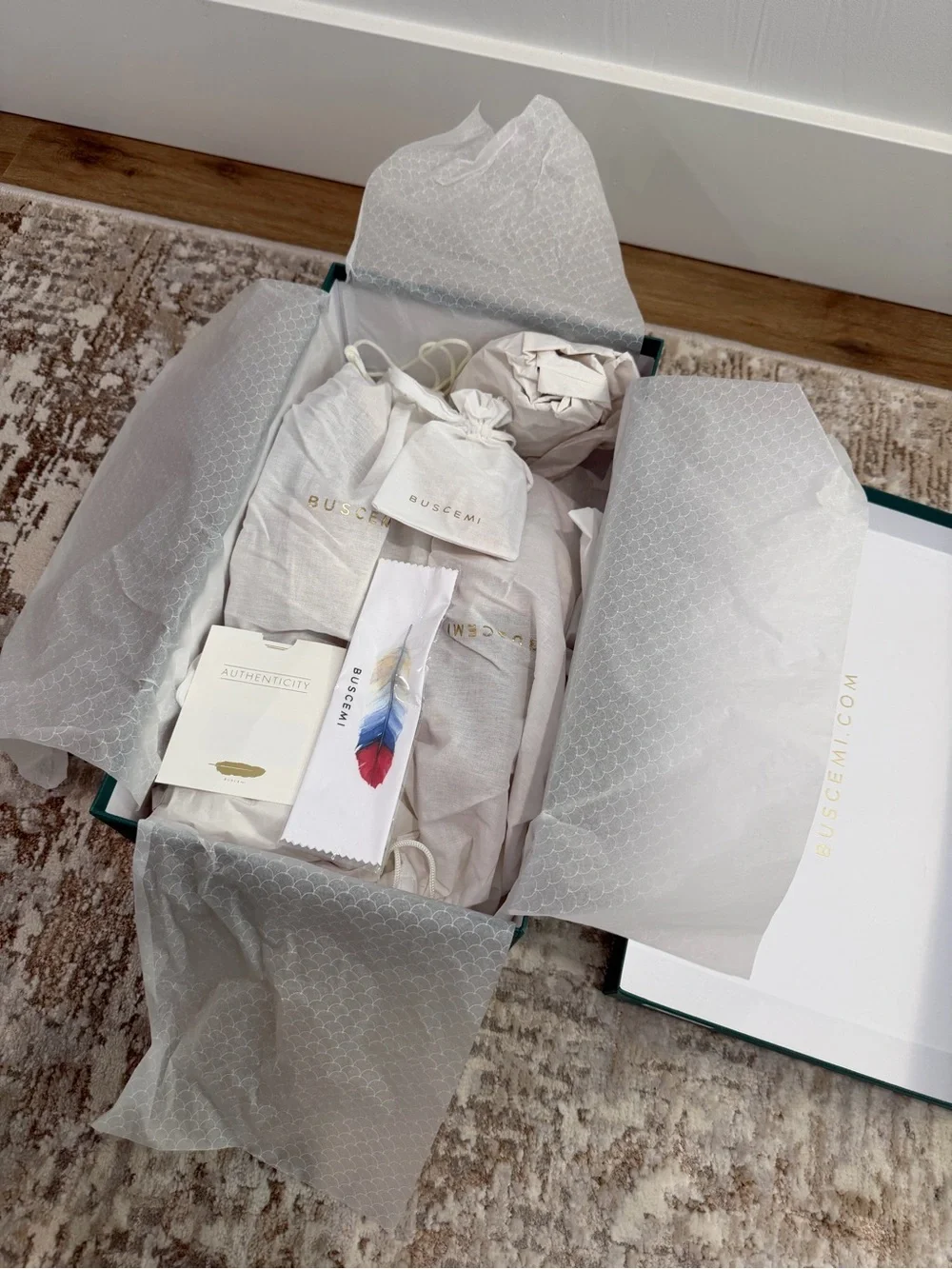 Buscemi blush pink